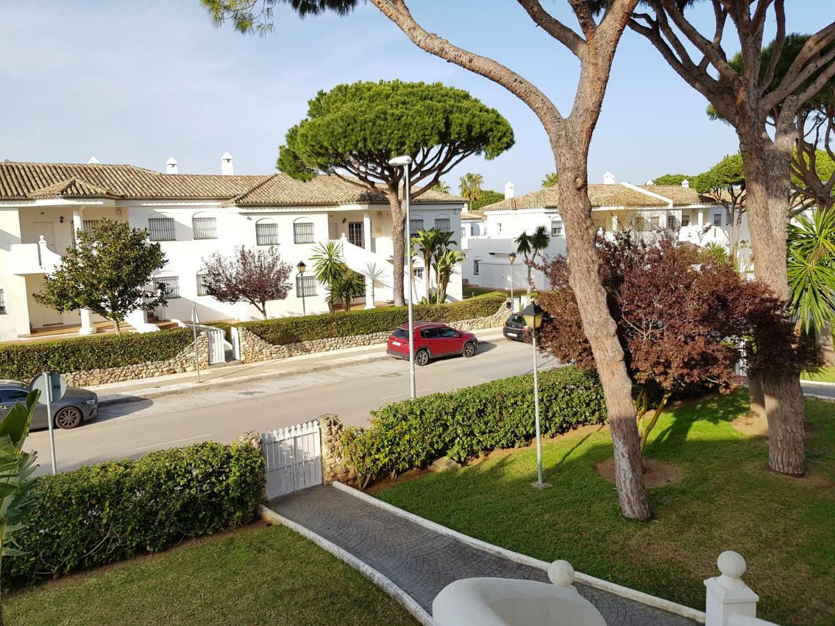 Apartamento Pinar Del Atlantico-La Barrosa Chiclana de la Frontera Buitenkant foto